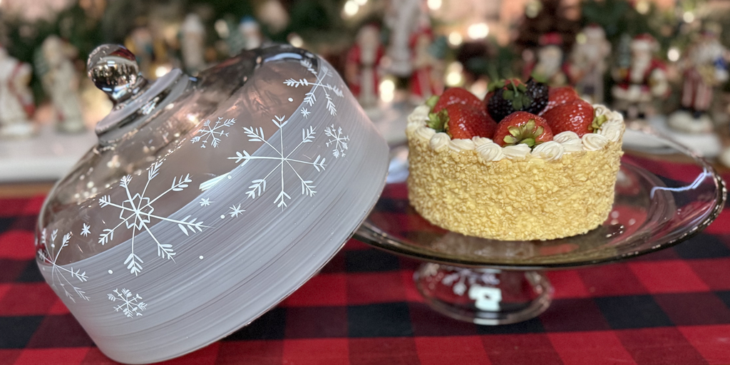 Winter Wonderland Snowflake Cake Dome with Stand