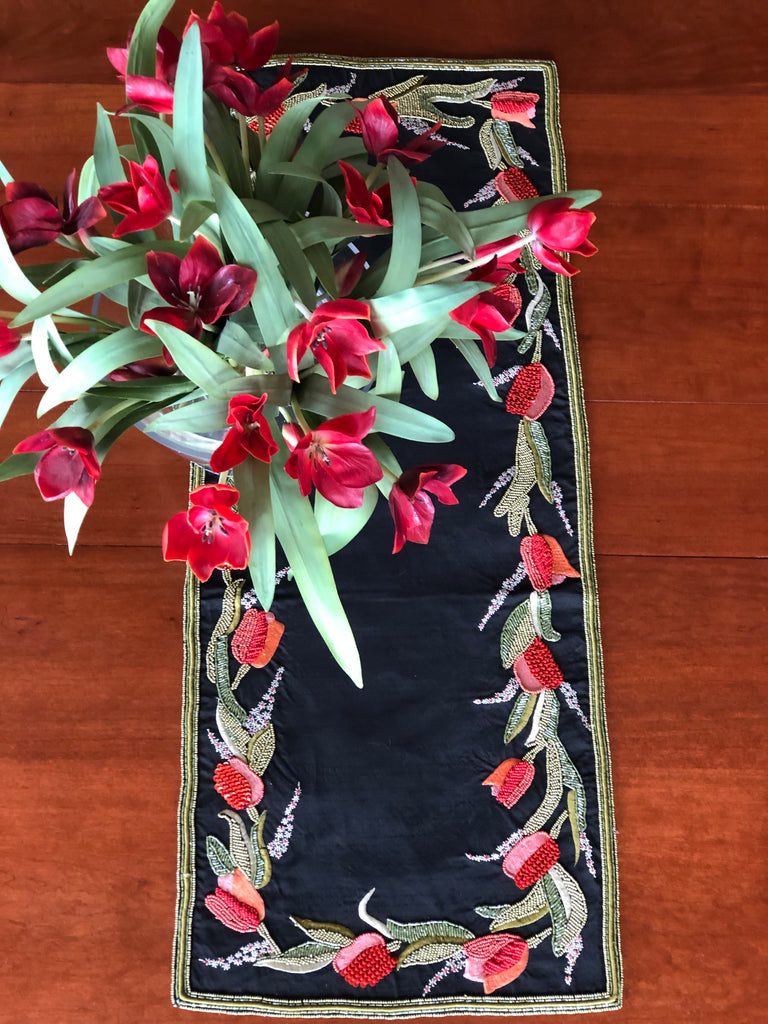 Tulip Runner - Golden Hill Studio