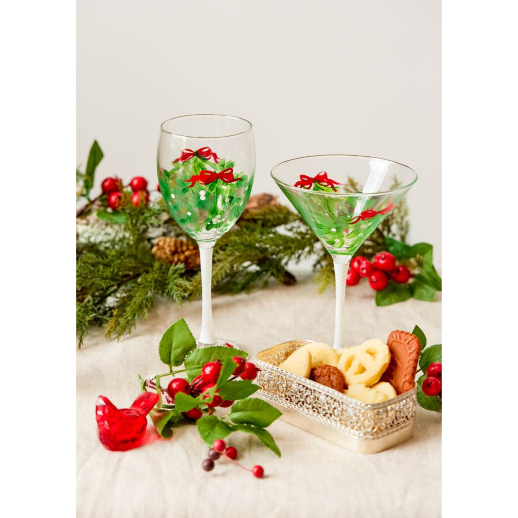 Mistletoe Love Wine S/2 - Golden Hill Studio
