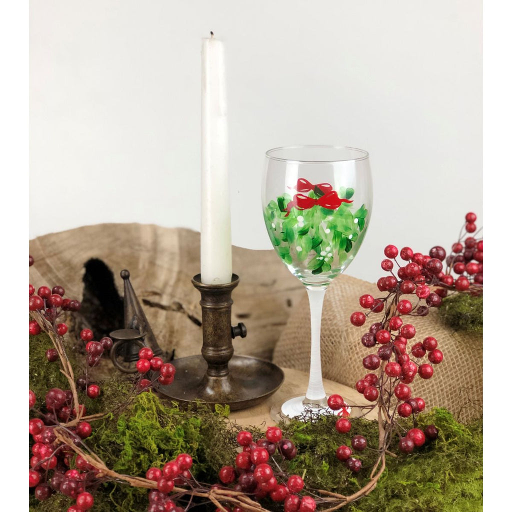 Mistletoe Love Wine S/2 - Golden Hill Studio