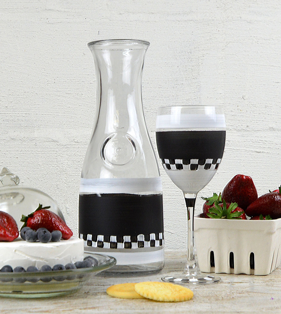 Black & White Checkered Wine S/2 - Golden Hill Studio